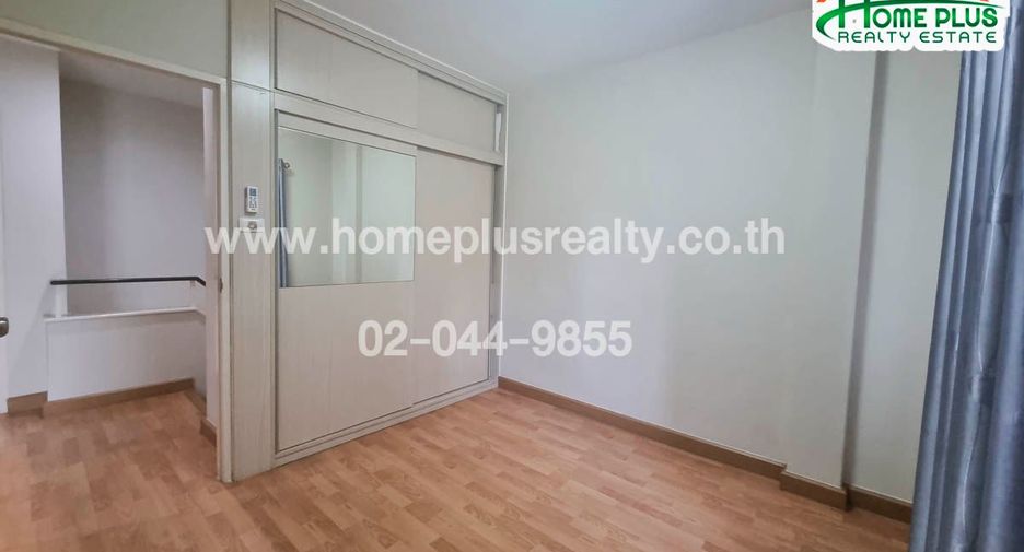 For rent and for sale 3 bedrooms townhouse in Lam Luk Ka, Pathum Thani
