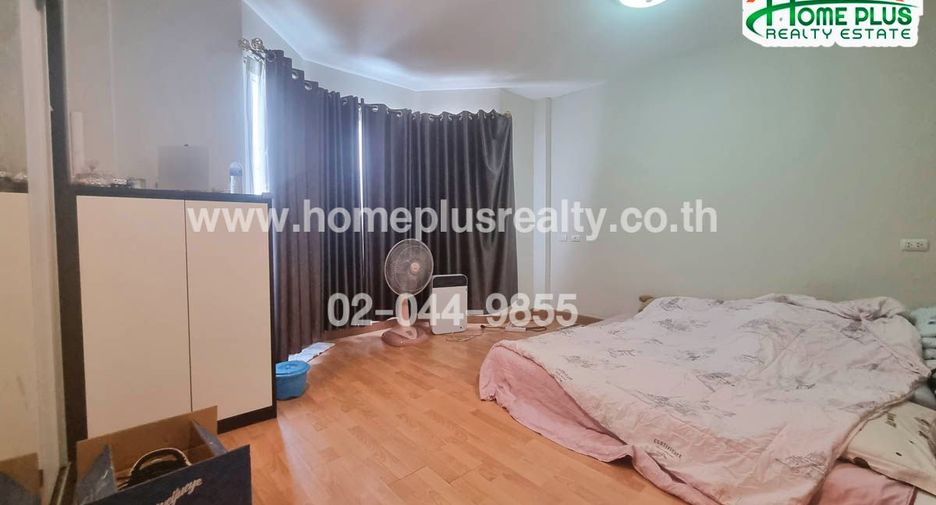 For rent and for sale 3 bedrooms townhouse in Lam Luk Ka, Pathum Thani