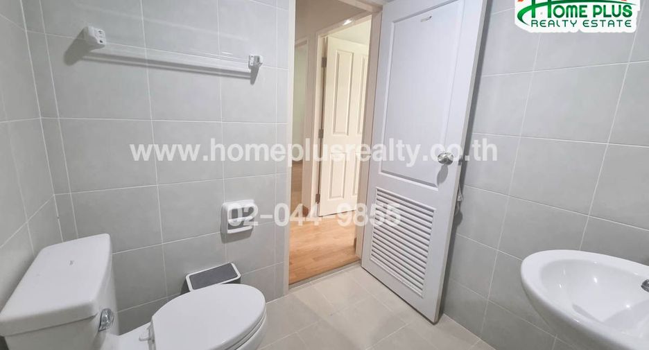 For rent and for sale 3 bedrooms townhouse in Lam Luk Ka, Pathum Thani