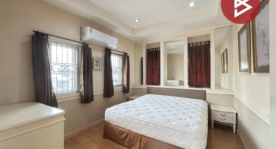 À vendre 3 chambres maison à Si Racha, Chonburi
