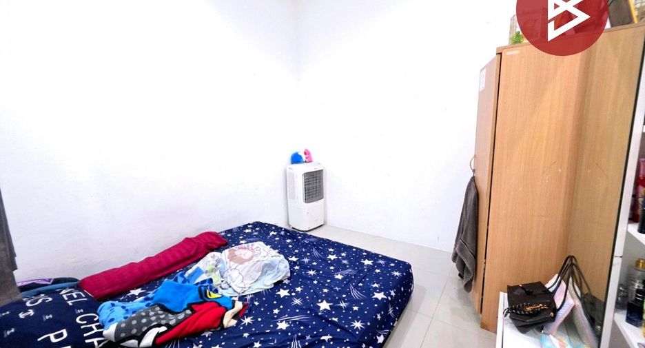 For sale 2 bedrooms townhouse in Si Racha, Chonburi