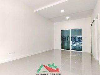 For sale 4 bedrooms townhouse in Pak Kret, Nonthaburi