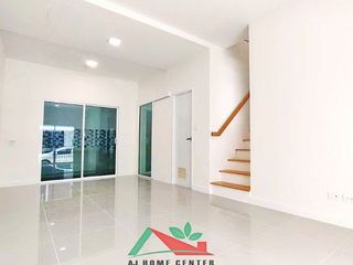 For sale 4 bedrooms townhouse in Pak Kret, Nonthaburi