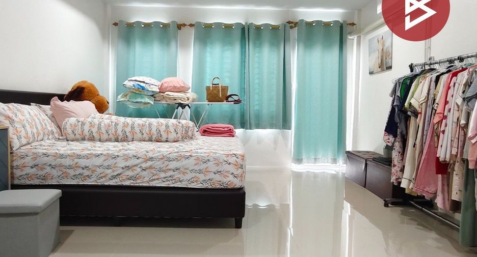Casa adosada en venta de 2 habitaciones en Mueang Nakhon Si Thammarat, Nakhon Si Thammarat