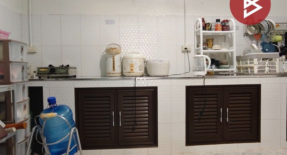 Casa adosada en venta de 2 habitaciones en Mueang Nakhon Si Thammarat, Nakhon Si Thammarat