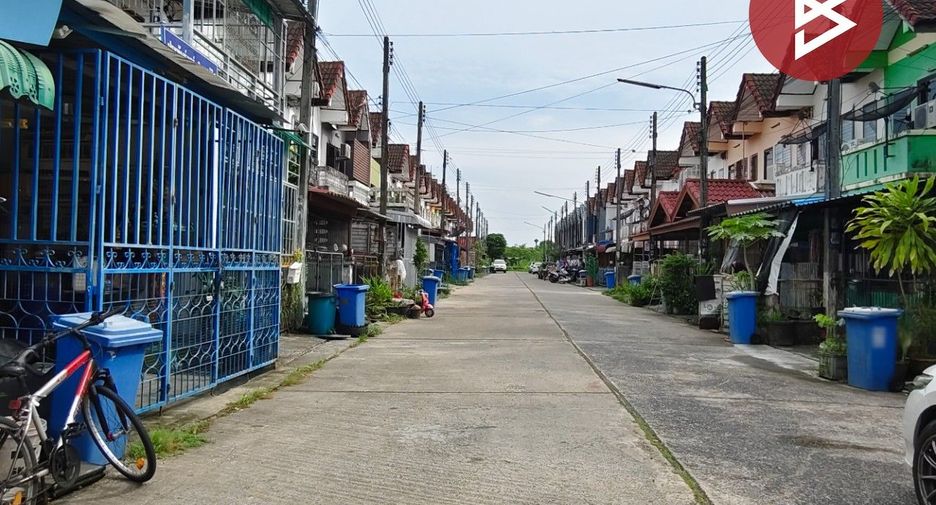 Casa adosada en venta de 2 habitaciones en Mueang Nakhon Si Thammarat, Nakhon Si Thammarat