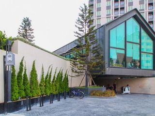 For sale 2 bedrooms condo in Huai Khwang, Bangkok