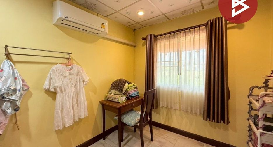 Casa adosada en venta de 4 habitaciones en Bang Bua Thong, Nonthaburi