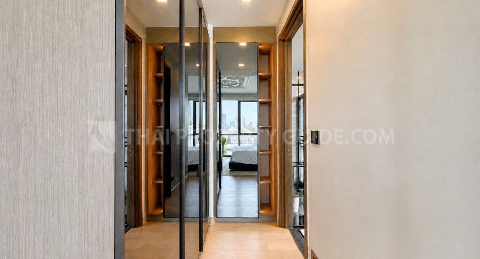 For rent and for sale 2 bedrooms condo in Watthana, Bangkok