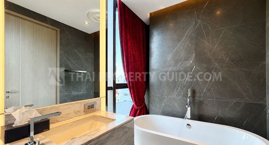 For rent and for sale 2 bedrooms condo in Watthana, Bangkok