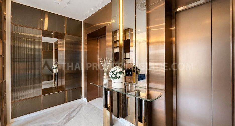 For rent and for sale 2 bedrooms condo in Watthana, Bangkok
