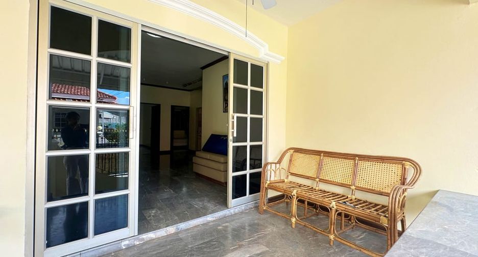 For rent and for sale 3 bedrooms house in Bang Lamung, Chonburi