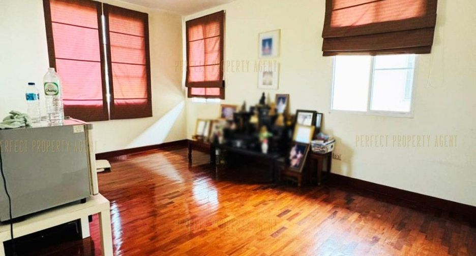 出售 3 卧室 独立屋 在 Bang Yai, Nonthaburi