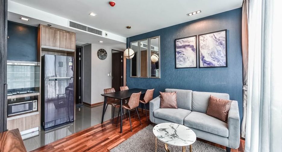 Wohnung zur Miete mit 2 Zimmer in Pathum Wan, Bangkok