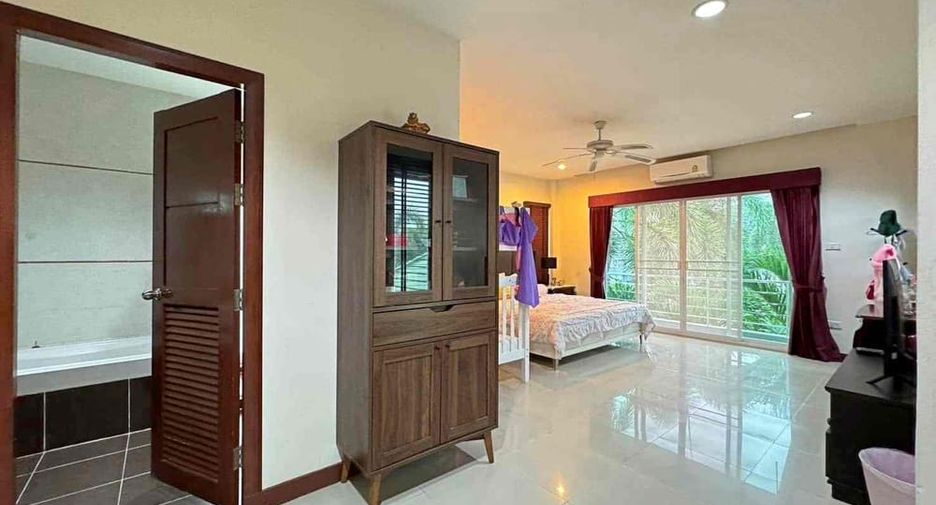 For sale 4 ベッドルーム villa in Bang Lamung, Chonburi