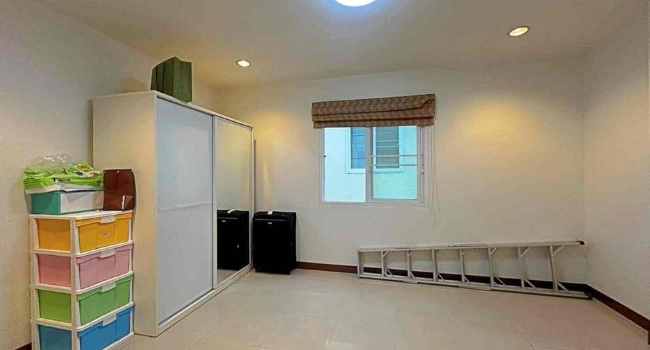 For sale 4 ベッドルーム villa in Bang Lamung, Chonburi