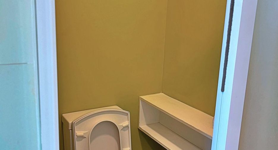 For sale 1 bed condo 