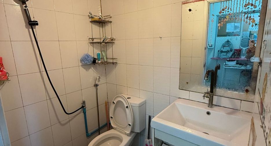 For sale 3 bedrooms townhouse in Prawet, Bangkok