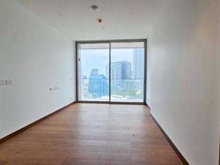 Condo en venta de 2 habitaciones en Bang Rak, Bangkok