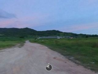À vendre terrain à Ban Bueng, Chonburi