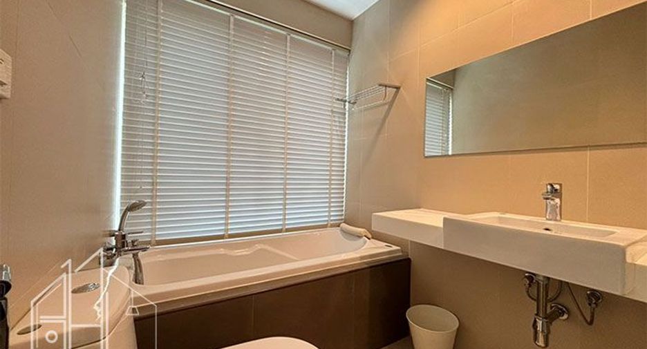 For rent 1 bed condo in Watthana, Bangkok