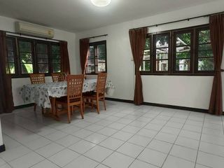 For rent 5 bedrooms house in Mueang Chon Buri, Chonburi