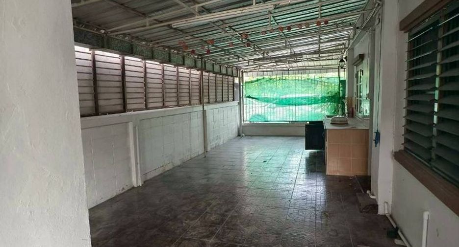 For rent 5 bedrooms house in Mueang Chon Buri, Chonburi