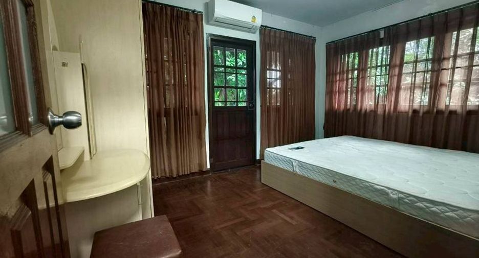 For rent 5 bedrooms house in Mueang Chon Buri, Chonburi