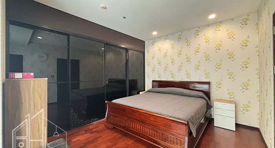 For rent 2 bedrooms condo in Watthana, Bangkok