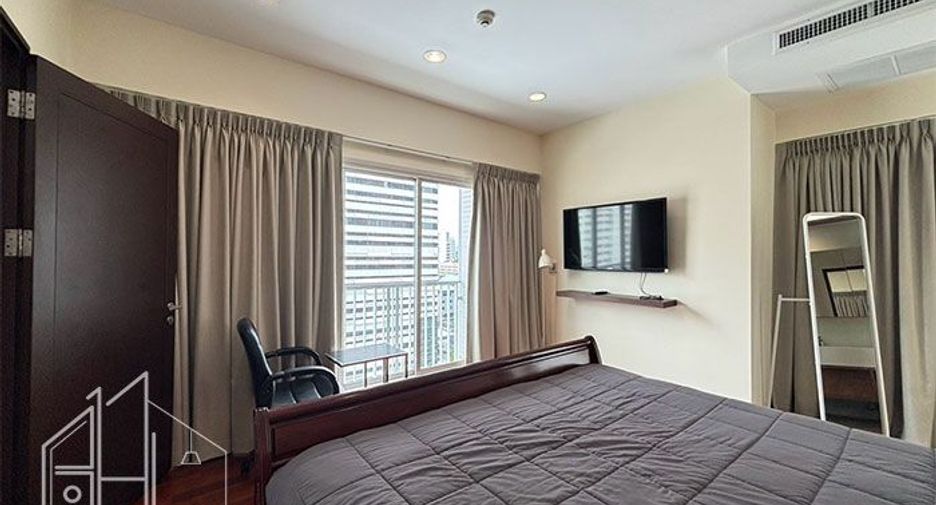For rent 2 bedrooms condo in Watthana, Bangkok