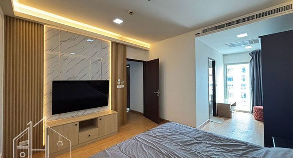 For rent 2 bedrooms condo in Watthana, Bangkok
