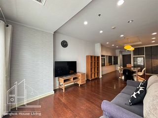 For rent 2 bedrooms condo in Watthana, Bangkok