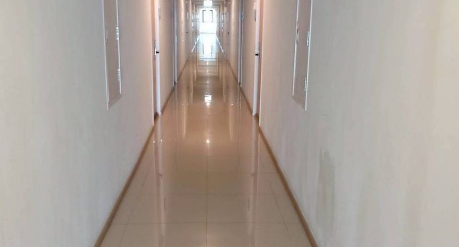 For sale 1 Beds condo in Bang Na, Bangkok