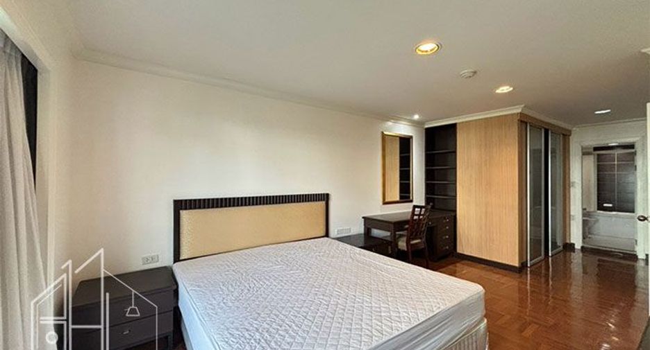 À louer 2 chambres condo à Watthana, Bangkok