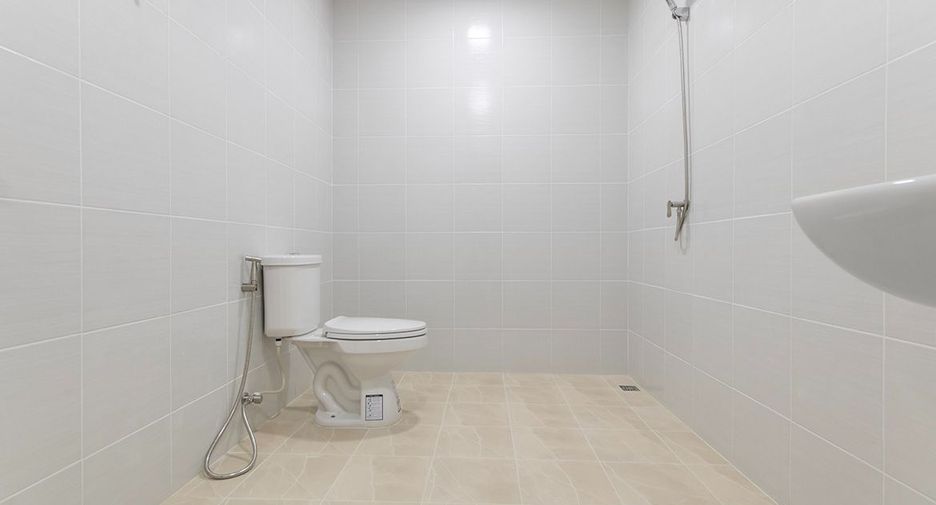 Casa adosada en venta de 3 habitaciones en Mueang Nonthaburi, Nonthaburi