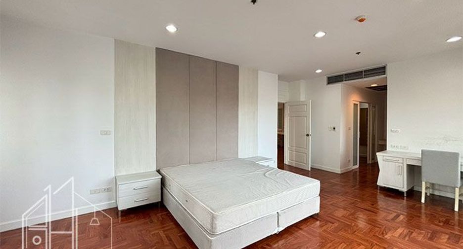 ให้เช่า 3 ห้องนอน คอนโด ใน คลองเตย, กรุงเทพฯ