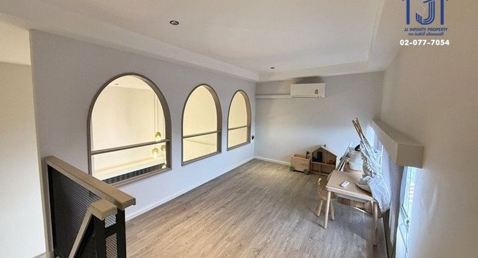 Haus zum Kauf mit 3 Zimmer 