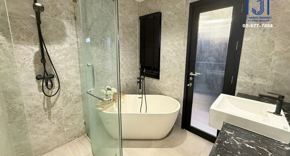 Haus zum Kauf mit 3 Zimmer 