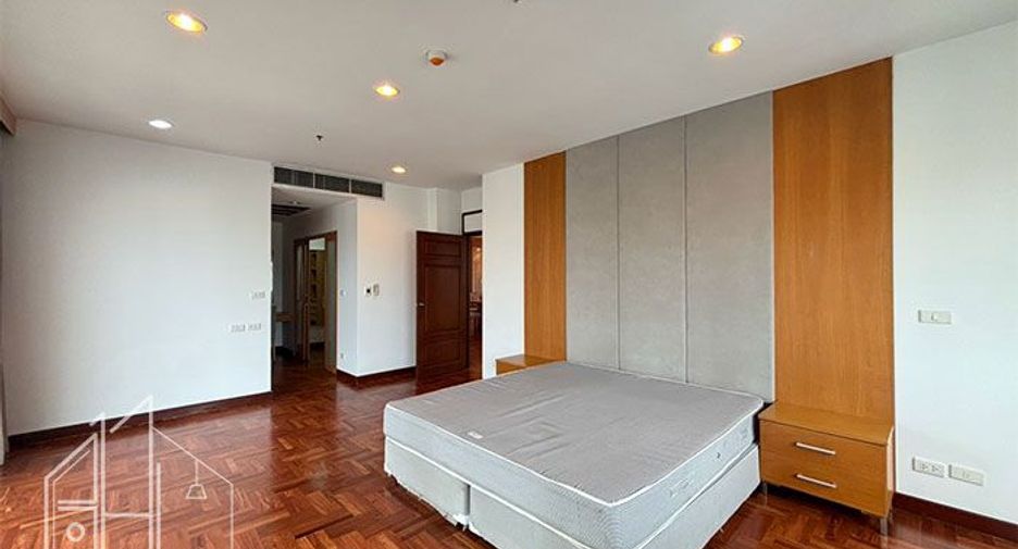 ให้เช่า 3 ห้องนอน คอนโด ใน คลองเตย, กรุงเทพฯ