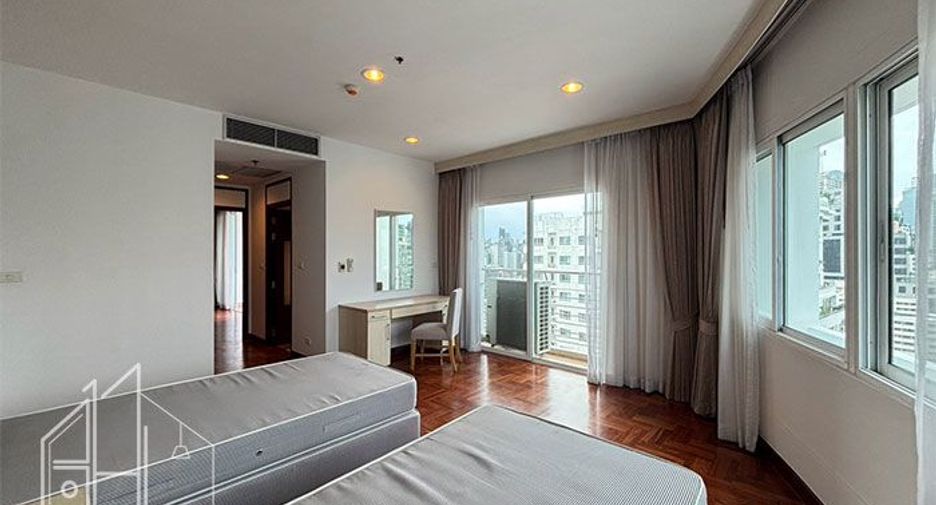 ให้เช่า 3 ห้องนอน คอนโด ใน คลองเตย, กรุงเทพฯ