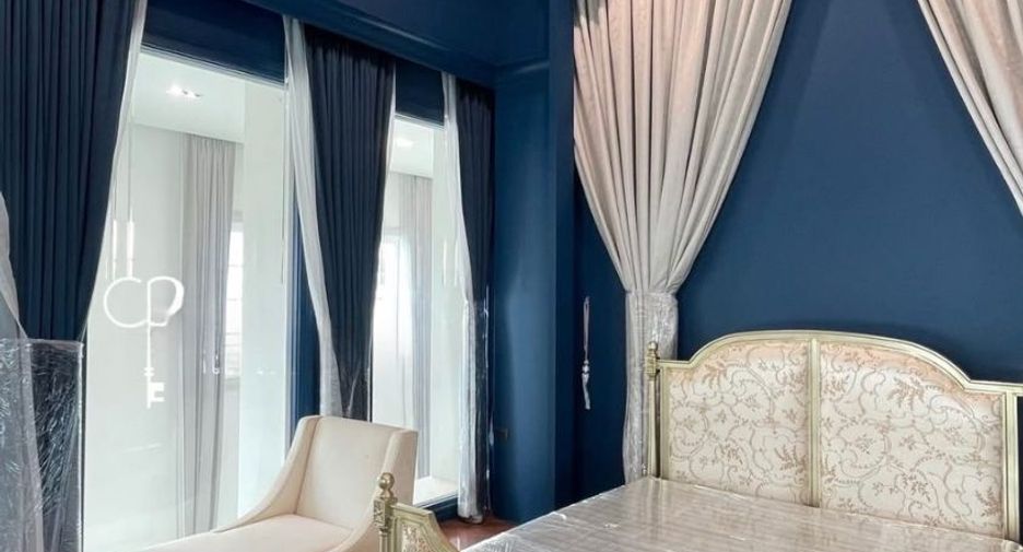 Haus zur Miete und zum Kauf mit 4 Zimmer in Mueang Samut Prakan, Samut Prakan