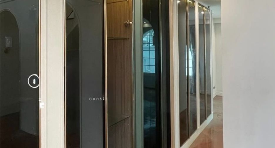 Haus zur Miete und zum Kauf mit 4 Zimmer in Mueang Samut Prakan, Samut Prakan