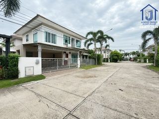 出售 4 卧室 独立屋 在 Sai Mai, 曼谷