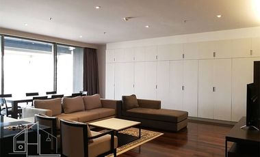À louer 4 chambres condo à Khlong Toei, Bangkok