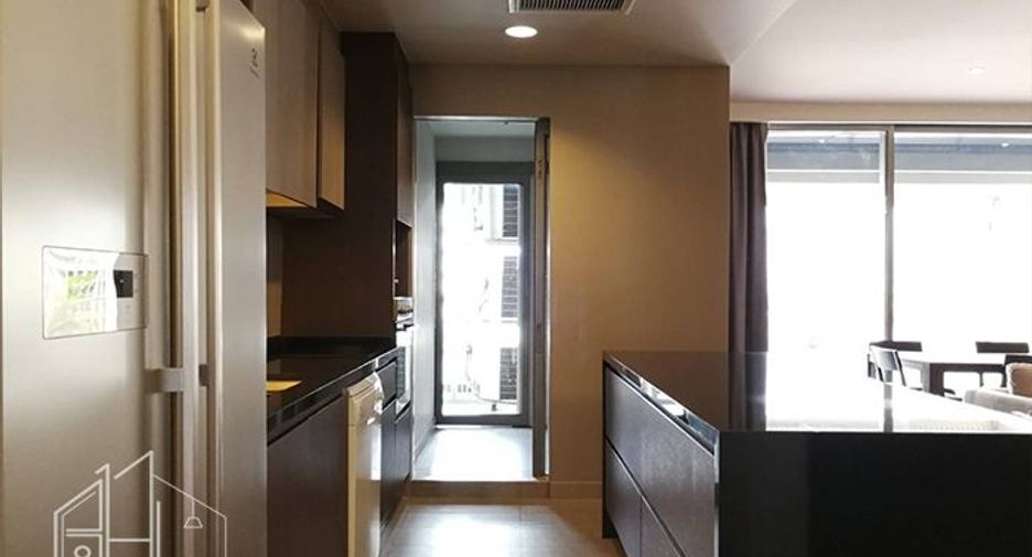 À louer 4 chambres condo à Khlong Toei, Bangkok