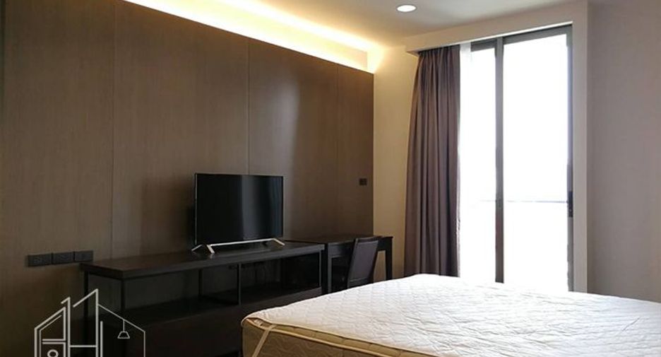 À louer 4 chambres condo à Khlong Toei, Bangkok