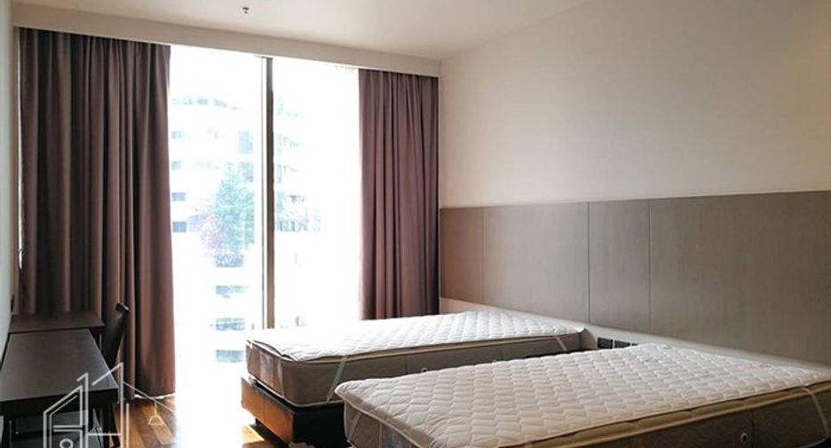 À louer 4 chambres condo à Khlong Toei, Bangkok