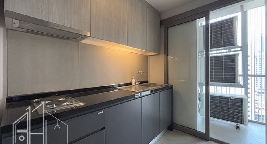 À louer 4 chambres appartement à Khlong Toei, Bangkok