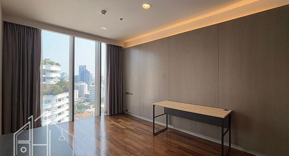 À louer 4 chambres appartement à Khlong Toei, Bangkok