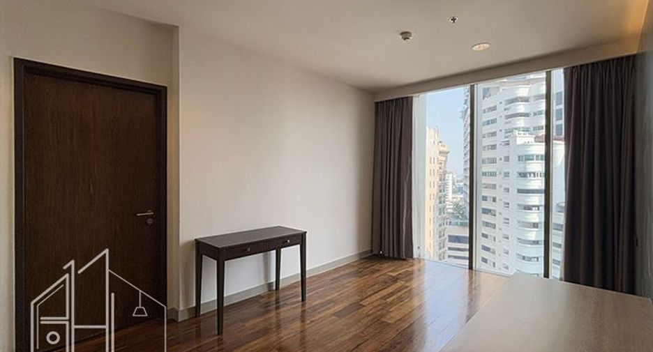 À louer 4 chambres appartement à Khlong Toei, Bangkok